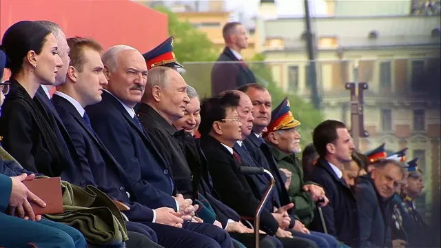 Парадът на победата счупи рекорди. Само един европейски премиер