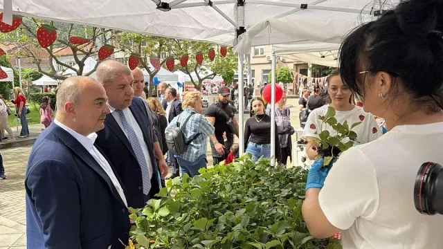 Министър Абровски даде дума на земеделците! Големите цели