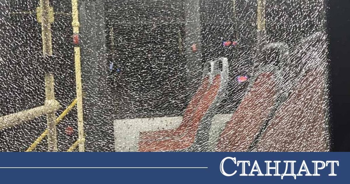Стреляха по автобус от градския транспорт. Ето в кой град