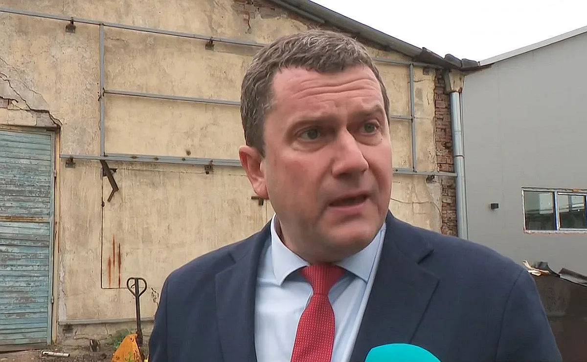 Кметът на Перник бесен! Опасните отпадъци по-лесни от ресторант