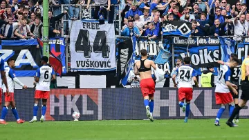 Фрайбург се спъна в Хамбург, но мечтата за Европа още е жива