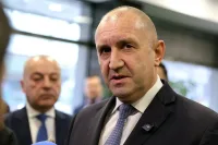 Радев привика веригите. Битката с цените