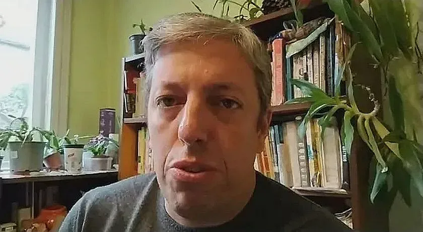 Изживян ужас! Пътник разказа за сблъсъка на Централна гара