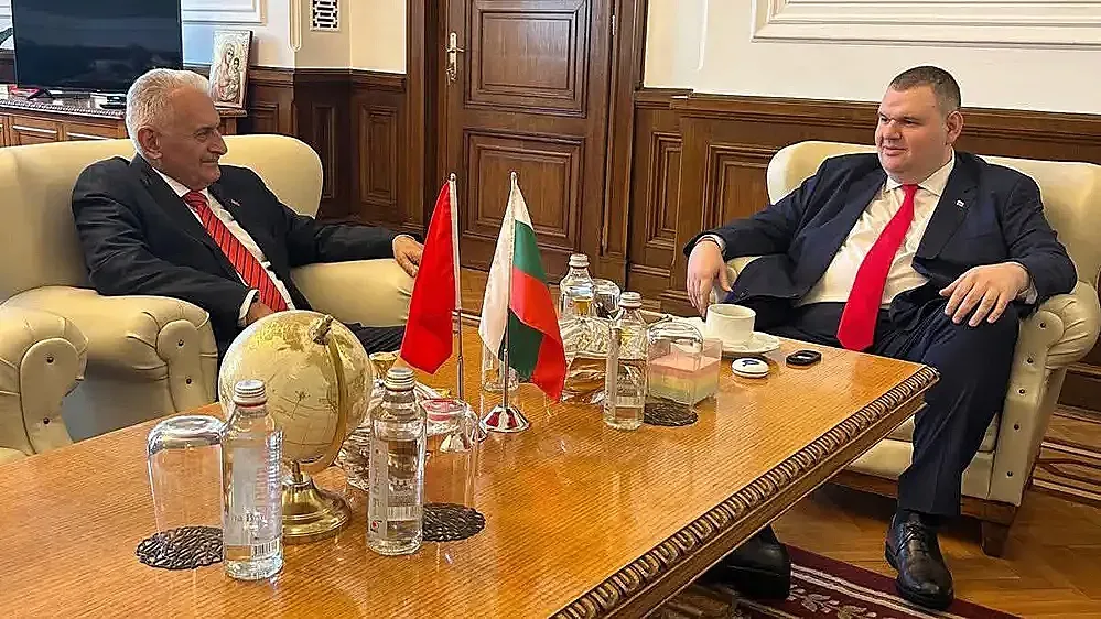 Делян Пеевски се срещна с бившия министър-председател на Р. Турция Бинали Йълдъръм