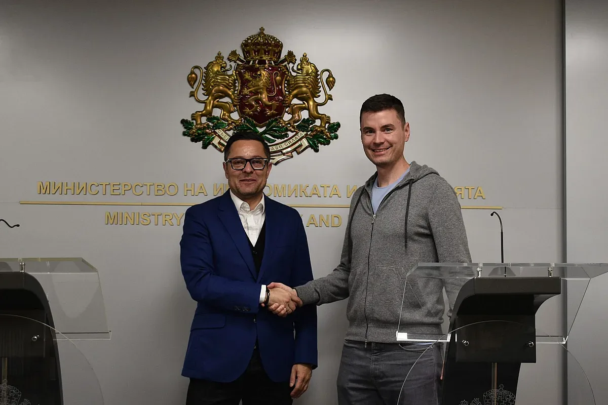 Пулев дава пълна газ на златен икономически проект до София