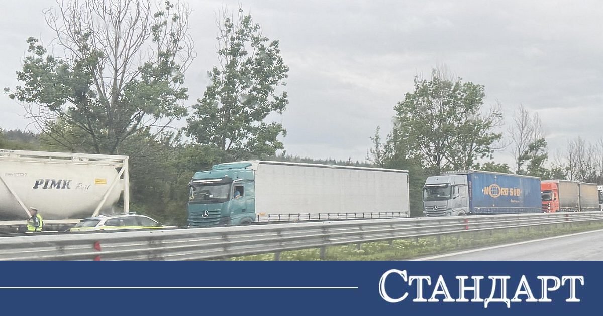 Празничният ад се стовари по пътищата