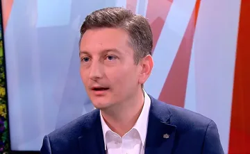 Изкуственият интелект влиза в държавата и ще реже администрацията