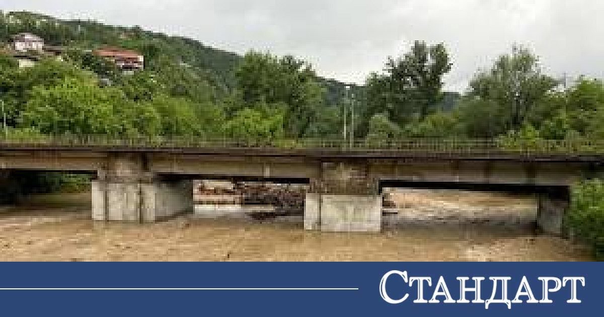 Армията оказва помощ на пострадалите от наводненията в община Велико Търново