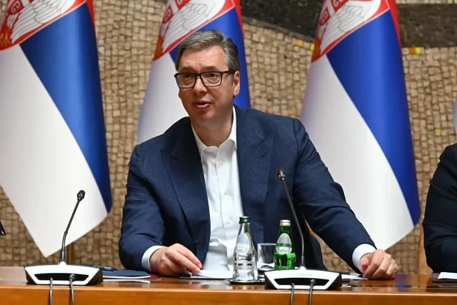Студентите искат избори, властта в Сърбия отвръща със сила и обвинения
