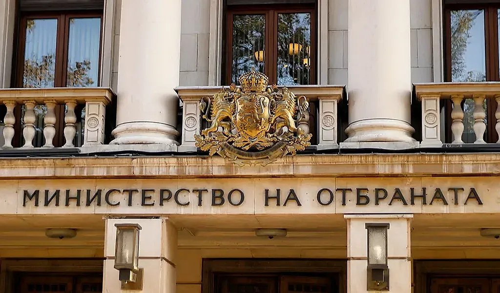 МО предупреди: Военна техника ще се движи по пътища и релси