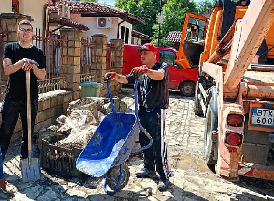 Доброволците във Велико Търново върнаха надеждата за България