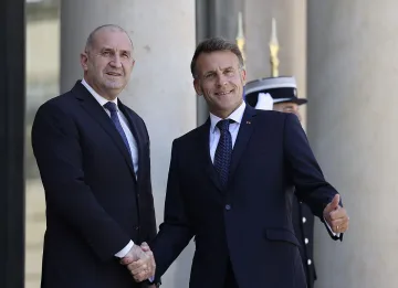 Радев изненада Макрон! Постави България пред Европа