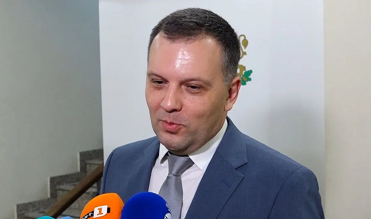 Министър: Оставката на Сарафов не затваря скандала в съдебната власт