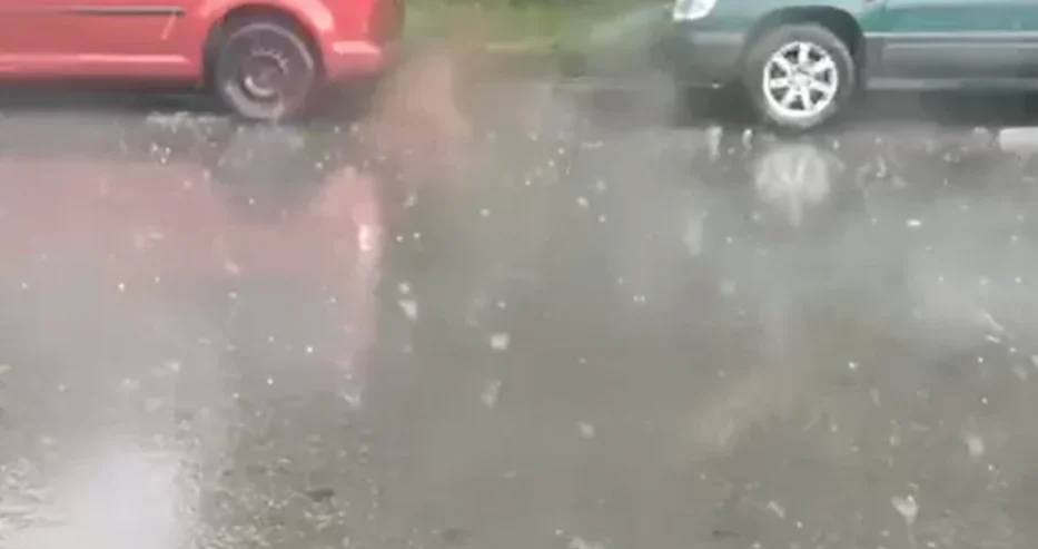 Потоп удави разкошен наш град, превърна село в леден пейзаж (СНИМКИ)