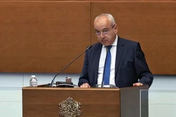 Стимулите за електромобили остават под въпрос заради състоянието на хазната