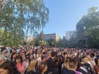 "Върху дъщеря ми е имало насилие": Бащата на Ивана със снимки