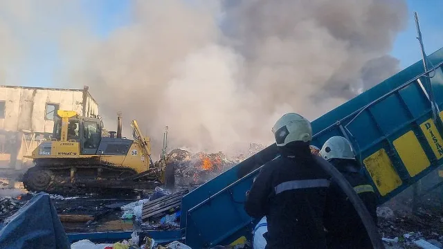 Силно задимяване след пожар край Стара Загора