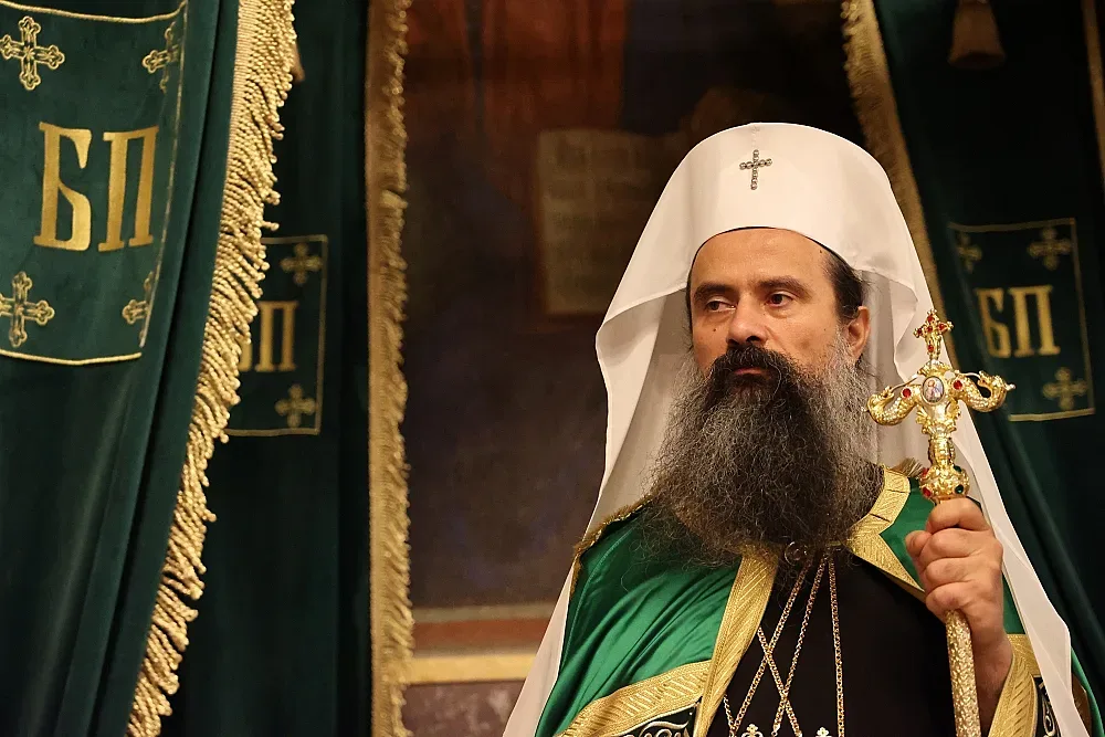 Патриарх Даниил: Светият Дух превърна уплашените апостоли в смели богослови