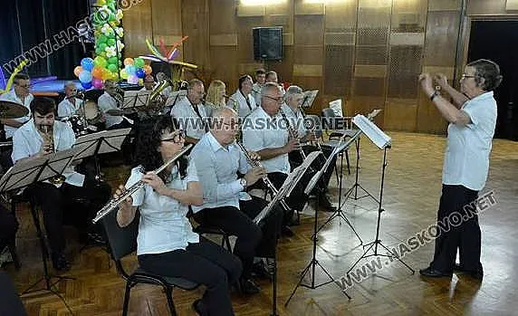 Домашното обучение ражда самотници, а не музиканти