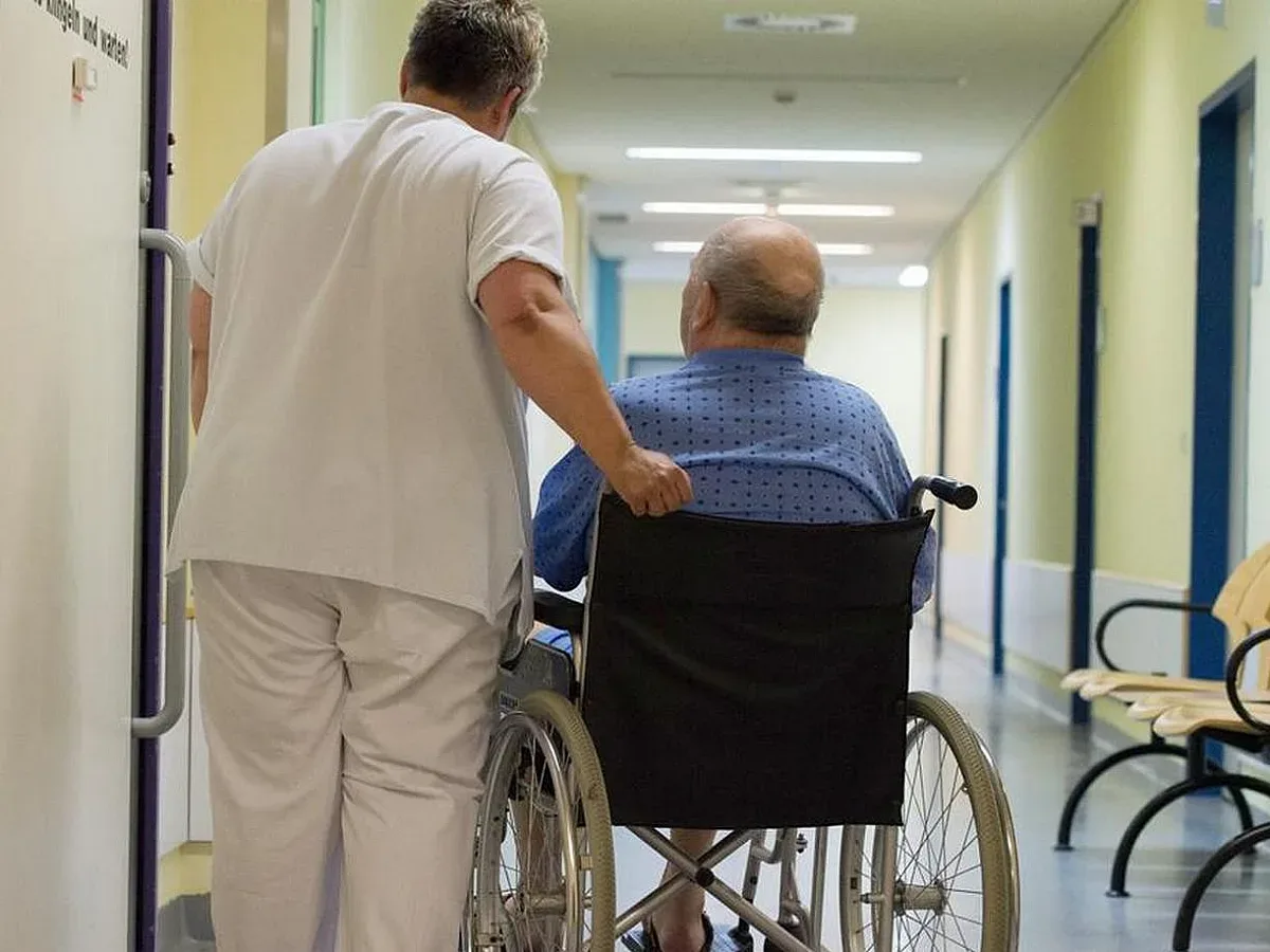 Унижение. Българки слугуват на милионери срещу мизерни пари