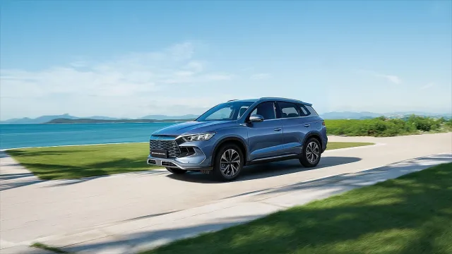 BYD пуска в България семеен SUV със 1016 км пробег