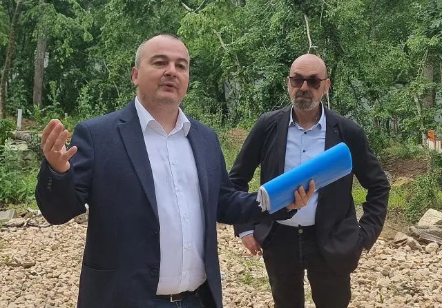 Нов скандал в „Баба Алино“! Земеделският министър е на място