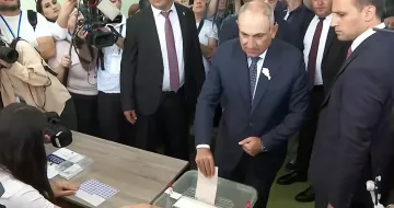 Армения ври и кипи след вота