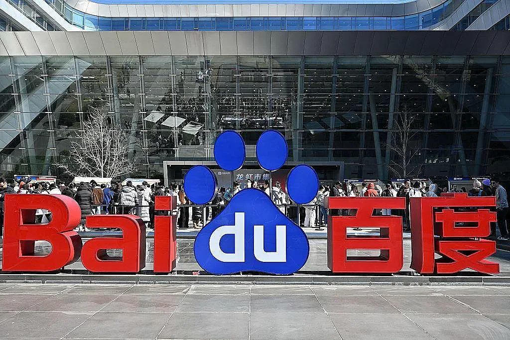 Ескалация между САЩ и Китай: Alibaba, Baidu и BYD в черния списък на Пентагона