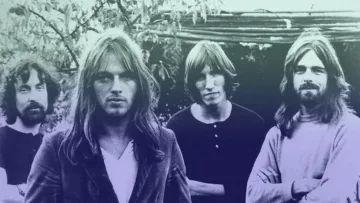 24-минутна рок класика от 1970 г. става химн на революцията