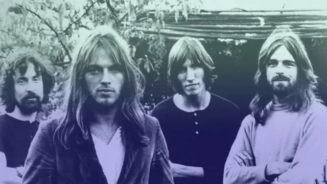 24-минутна рок класика от 1970 г. става химн на революцията
