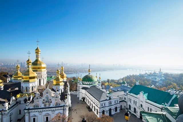 Ужас в Украйна: Руски удар подпали Киево-Печорската лавра. Жертви