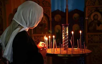 Насред Петрови пости сме. Прави се добро на ближния, но не се дава назаем