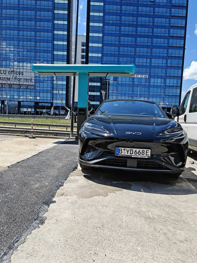 Електрохолд ИПС изгради първата в Централна и Източна Европа ултрабърза BYD зарядна станция с мощност 1 MW