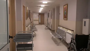 Скандални заплати изяждат целия бюджет на държавни болници