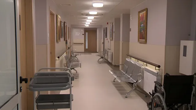 Скандални заплати изяждат целия бюджет на държавни болници
