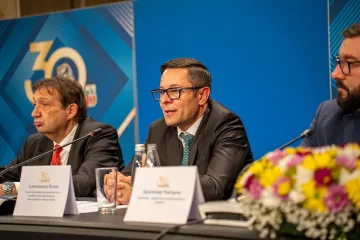 Пулев към общините: Пари за инвестиции има, идват нови 300 млн. евро за градовете