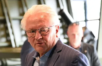 Шефът на „Райнметал“ предупреди: Машините не трябва да решават кога да убиват!