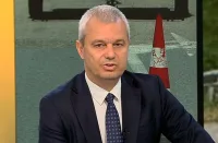 Костадинов иска проверки за пристигащите от Испания