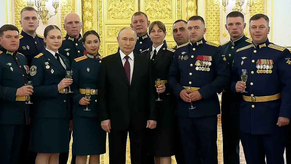 путин випостници военни университети