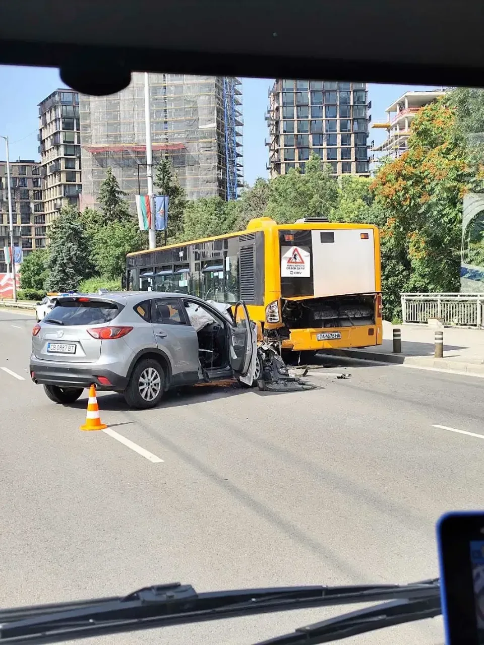 джип в автобус1