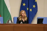 Михаела Доцова води делегация на Народното събрание в Истанбул