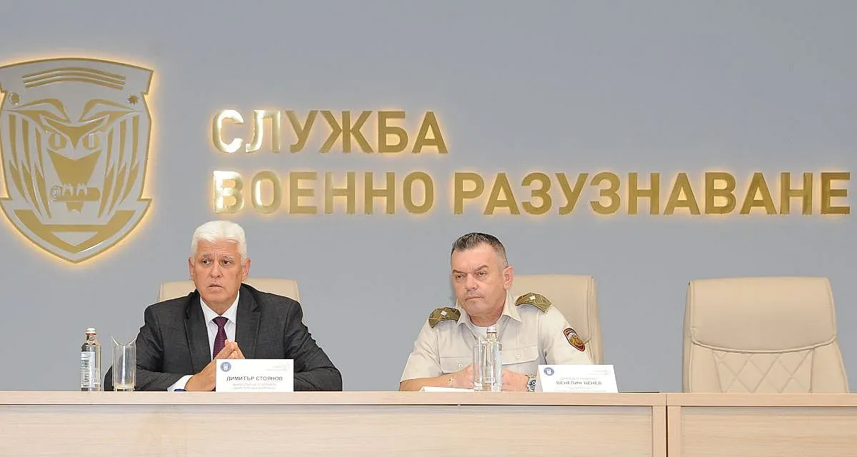 Министърът на отбраната оцени високо работата на българските военни аташета в чужбина