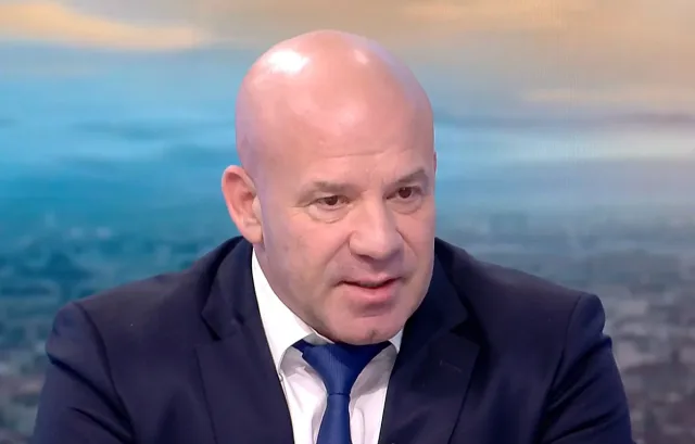 Зимният дворец приличал на казино. Керязов започва ревизия на спортните имоти