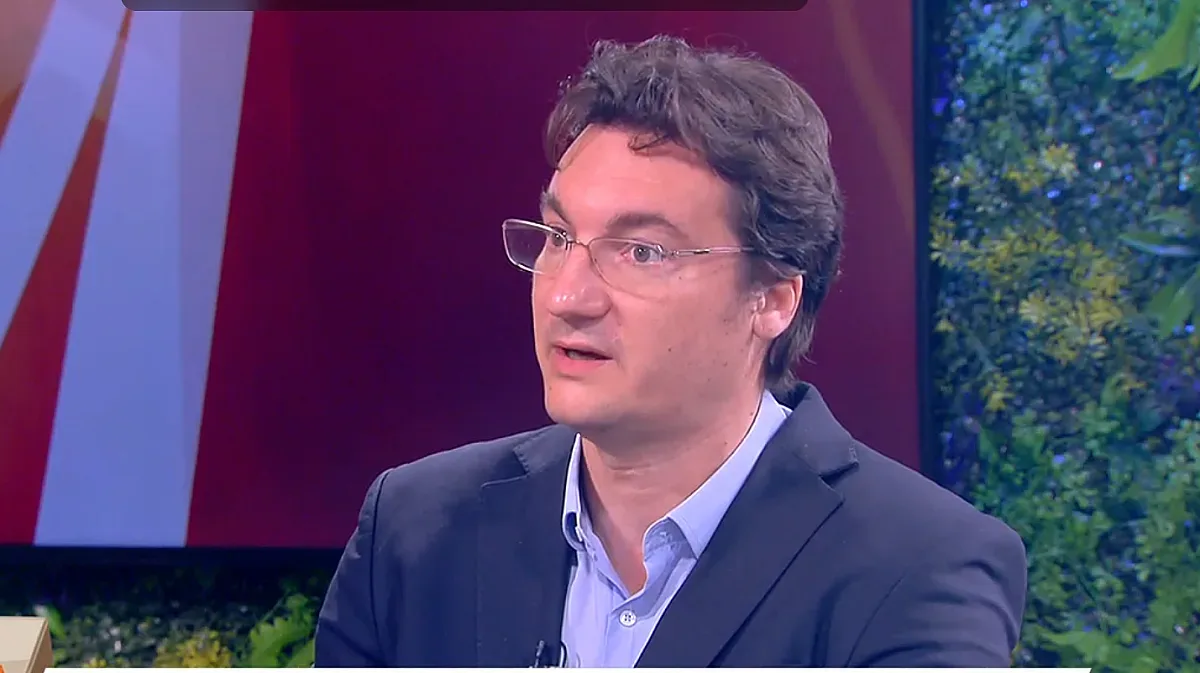 Крум Зарков: Новата власт правилно дефинира проблемите, но остави решаването им за наесен
