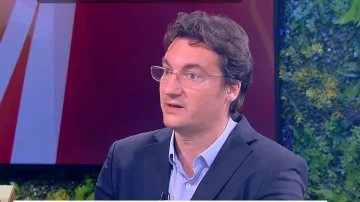 Крум Зарков: Новата власт правилно дефинира проблемите, но остави решаването им за наесен