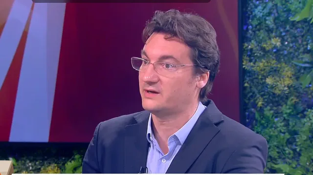 Крум Зарков: Новата власт правилно дефинира проблемите, но остави решаването им за наесен