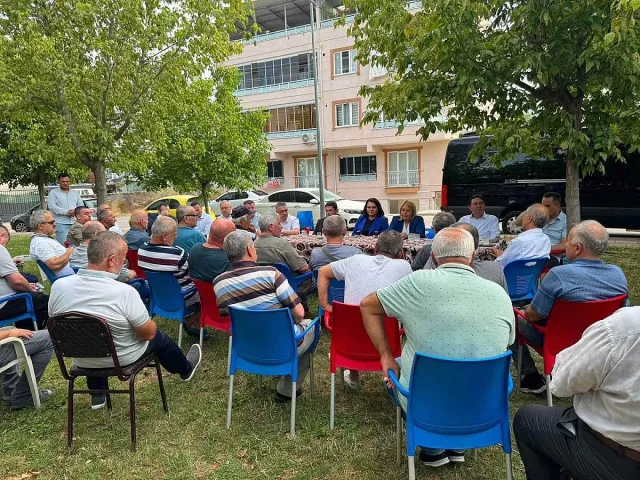 ДПС продължава срещите си с представители на местната власт и с изселници от България в Турция
