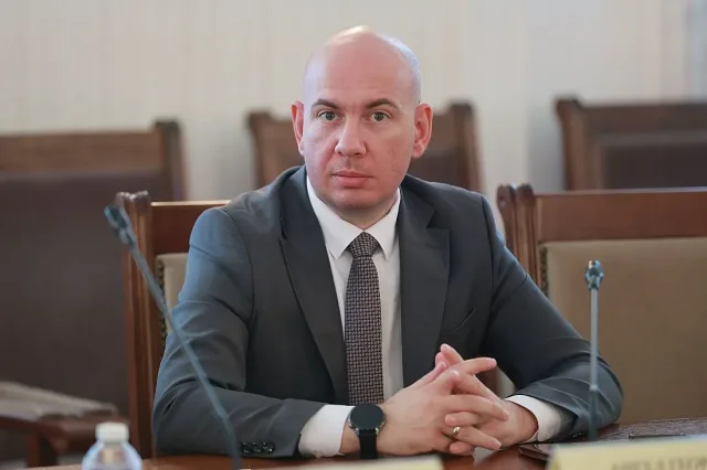 Изненада от "Възраждане". Депутат на погребението на Хаменей
