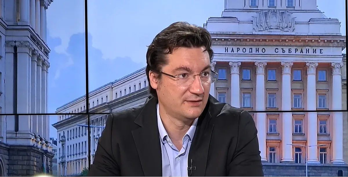 Зарков: 5% от БВП за отбрана не е нормално, когато няма средства за обществени нужди