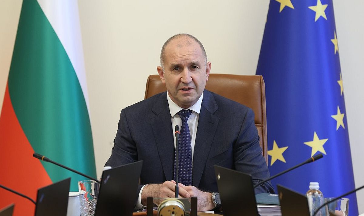 Politika радев поздрави мвр и обяви голяма нова цел 2026 rumen radev ms politika премиерът румен радев обяви за приоритет на кабинета борбата с производството и разпространението на фентанил,... Iustitia. Bg радев поздрави мвр и обяви голяма нова цел 2026 2026-08-04 15:49:03 юстиция politika